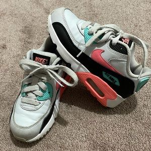 Girls Nike Air Max